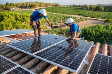 how-to-install-solar-panels-on-a-roof