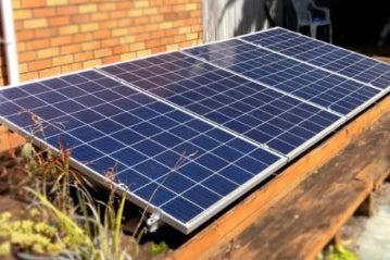 Can a Solar Battery Be Charged by the Grid?
