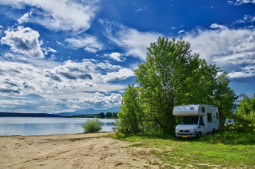 how-to-choose-the-perfect-solar-panels-for-your-food-truck